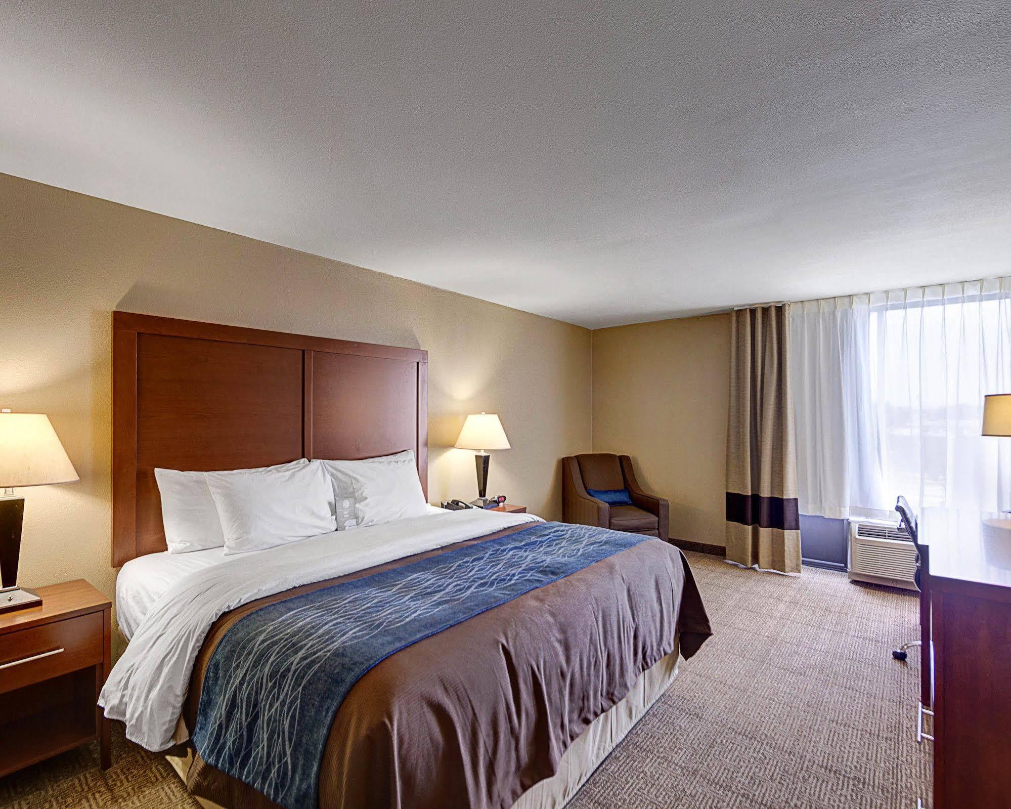 Comfort Inn & Suites Plano East Εξωτερικό φωτογραφία