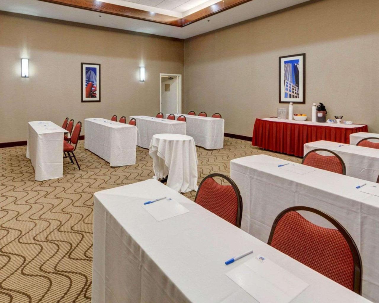 Comfort Inn & Suites Plano East Εξωτερικό φωτογραφία