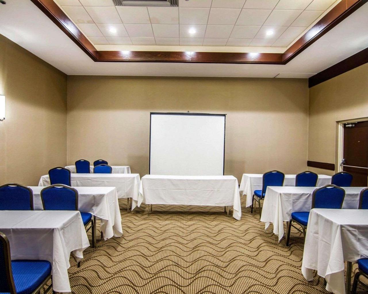 Comfort Inn & Suites Plano East Εξωτερικό φωτογραφία
